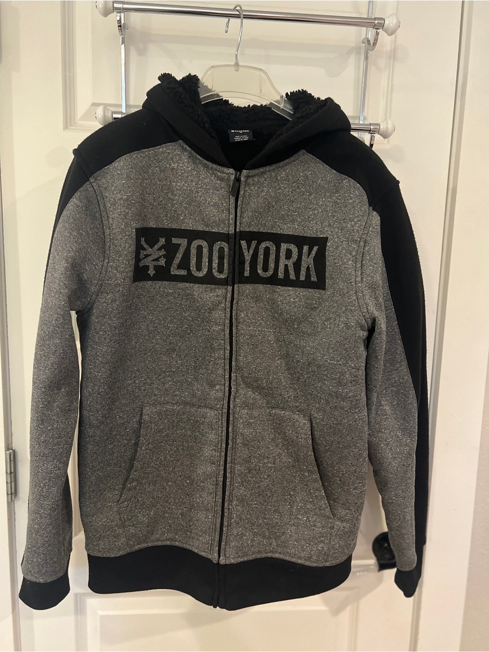 Zoo York Gray & Black Hooded Zip Jacket